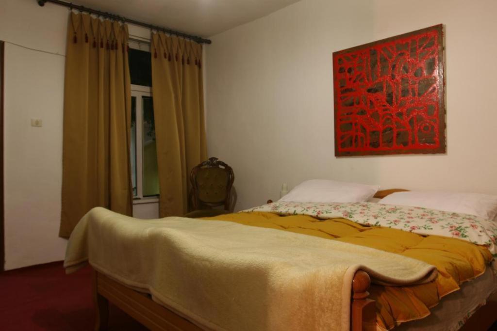 Guesthouse Pension Andrea Tiran Dış mekan fotoğraf