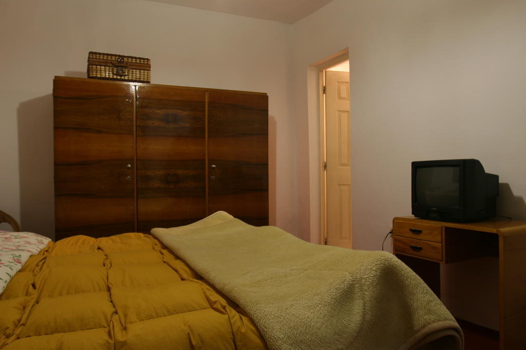 Guesthouse Pension Andrea Tiran Oda fotoğraf